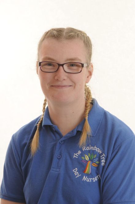 Laura Staff Image